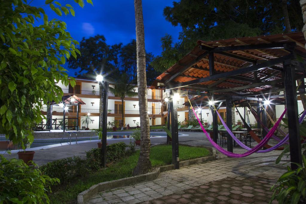 Hotel Plaza Palenque Exterior foto